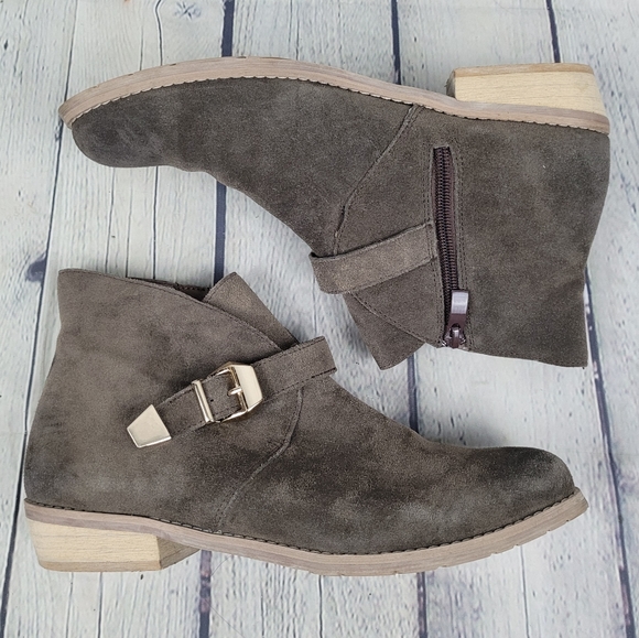 VERY VOLATILE | suede side zip ankle boots - Picture 1 of 10